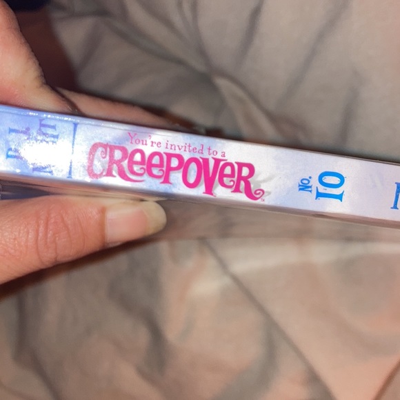 “ You’re invited to a creep over” paperback - Picture 11 of 11